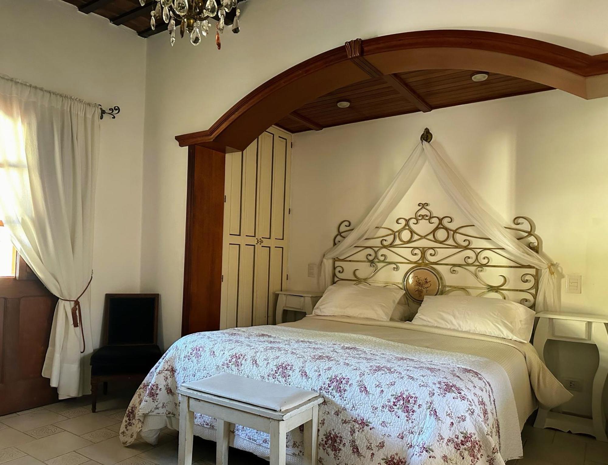 Hotel Draghi San Antonio de Areco Exterior photo